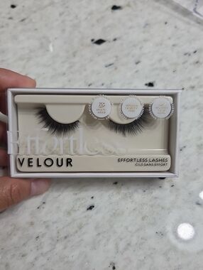 VeLOUR Effortless Lashes - Black